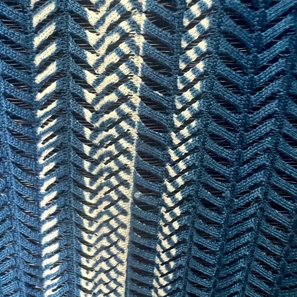 Roz & Ali Navy and White Striped Blouse - Picture 4 of 5